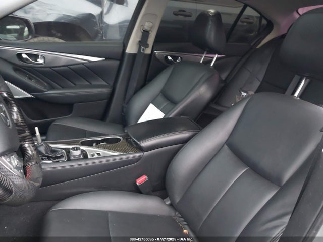 JN1EV7AP0HM733121 Infiniti Q50