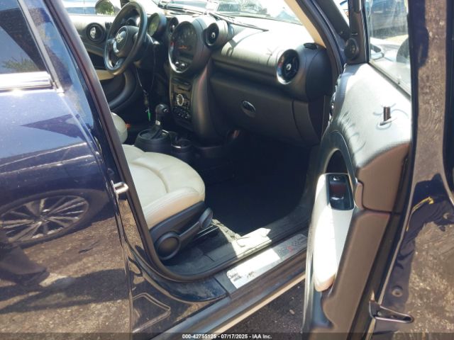 2016 MINI COUNTRYMAN WMWZC5C50GWU21322 Photo 4