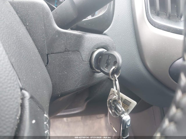 1GCGTDEN1N1228852 Chevrolet lgz