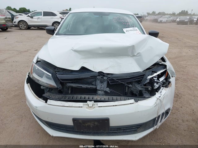 3VW2K7AJXEM431630 Volkswagen 2014