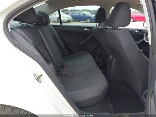 3VW2K7AJXEM431630 Volkswagen 2014