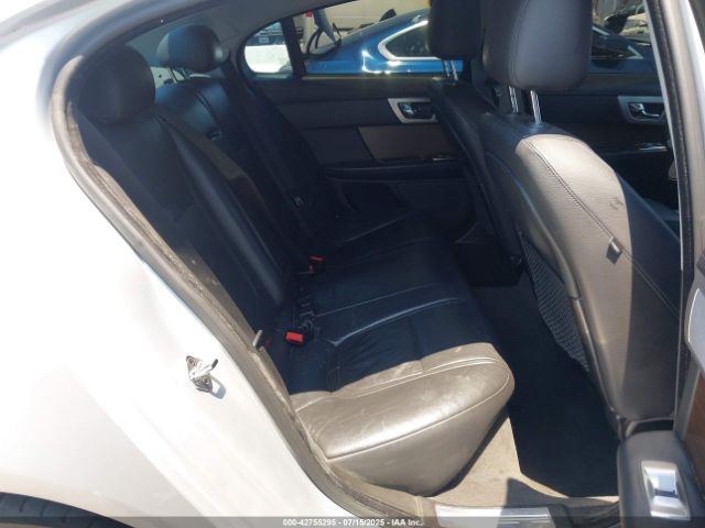 2014 JAGUAR XF SAJWA0ES5EPU12593 Photo 7