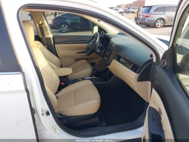 2016 MITSUBISHI OUTLANDER JA4JZ4AX0GZ019967 Photo 4