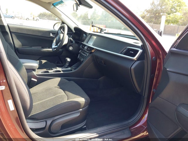 5XXGT4L38KG283753 KIA Optima Lx