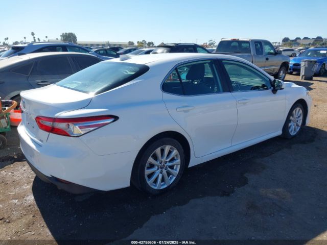 2019 TOYOTA CAMRY 4T1B11HK8KU241765 Photo 3