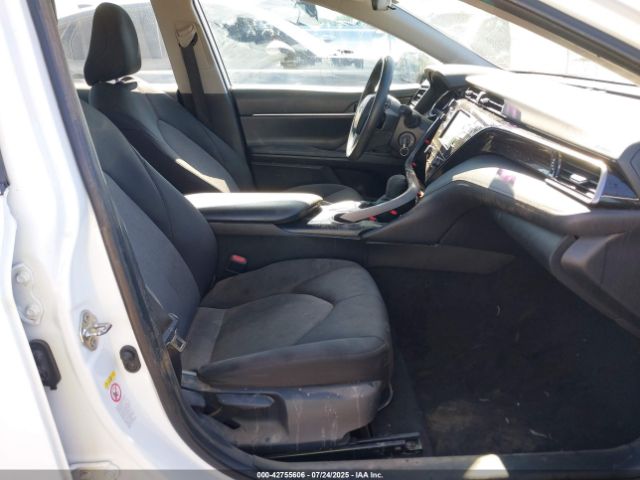 2019 TOYOTA CAMRY 4T1B11HK8KU241765 Photo 4