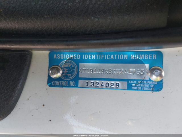 2019 TOYOTA CAMRY 4T1B11HK8KU241765 Photo 8