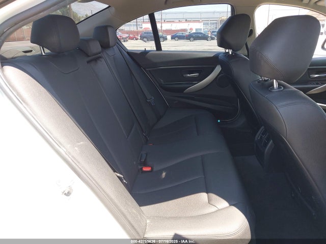 BMW 320i 2015 WBA3B1C51FK141111 Image 8