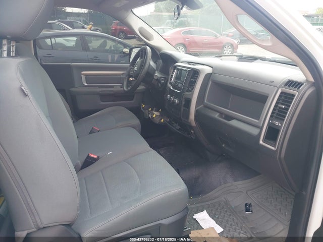 3C6JR6DT6GG285396 RAM 2016
