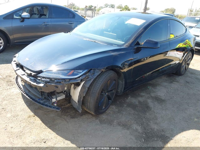 Tesla MODEL 3 2024 5YJ3E1EB6RF736731 Image 2