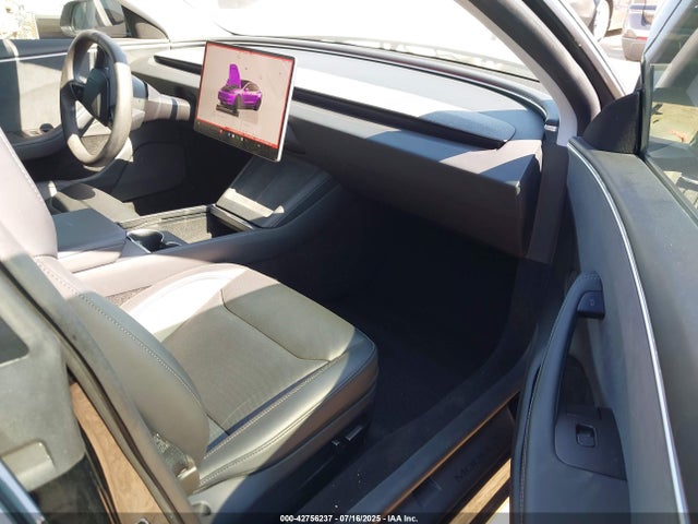 Tesla MODEL 3 2024 5YJ3E1EB6RF736731 Image 5