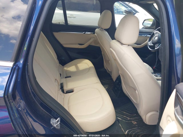 BMW X1 2016 WBXHT3C36GP887867 Image 8