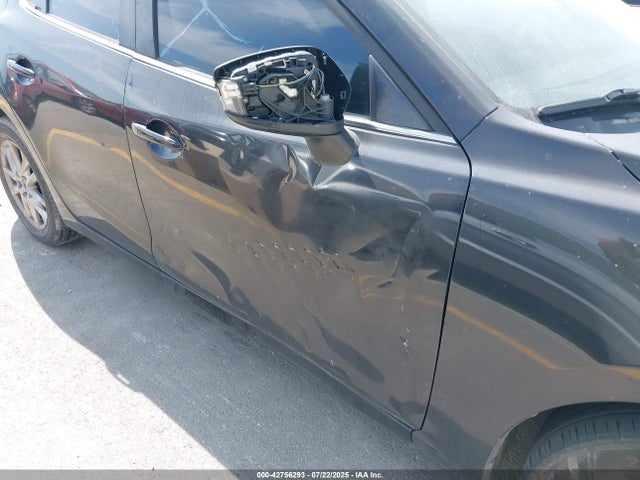 JM1BM1V72E1108484 Mazda pe