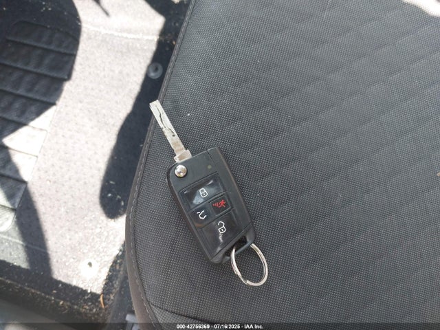 3VV1B7AX5JM085971 Volkswagen Tiguan