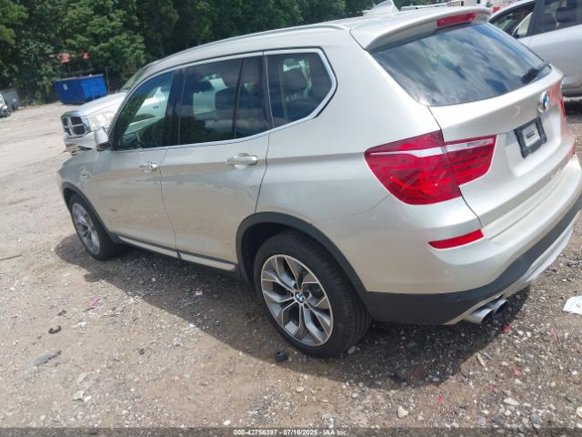 2016 BMW X3 5UXWX7C55G0R17031 Photo 2