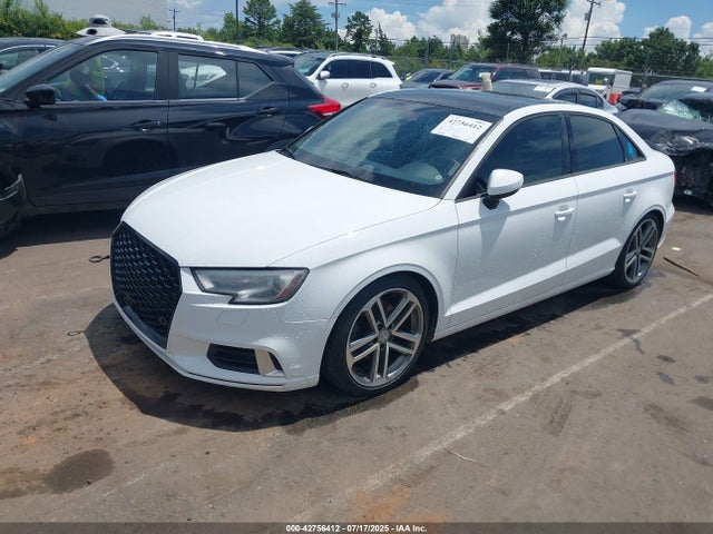 2017 AUDI A3 WAUAUGFF6H1042625 Photo 1