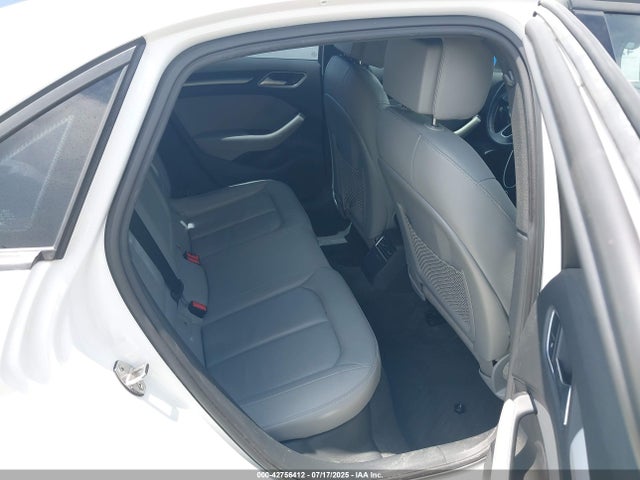2017 AUDI A3 WAUAUGFF6H1042625 Photo 7