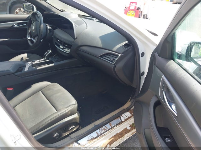 2025 CADILLAC CT5 1G6DS5RKXS0103672 Photo 4