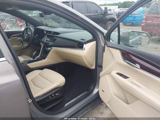 2018 CADILLAC XT5 1GYKNCRS1JZ212705 Photo 4