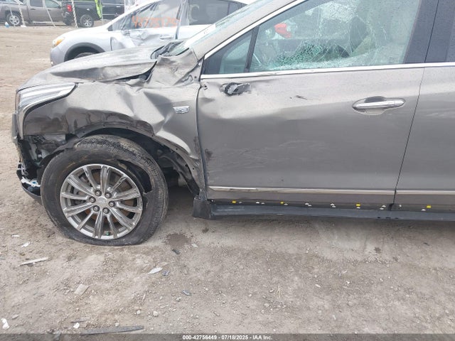 2018 CADILLAC XT5 1GYKNCRS1JZ212705 Photo 5
