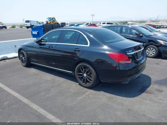 2016 MERCEDES-BENZ C 300 55SWF4JBXGU112721 Photo 2
