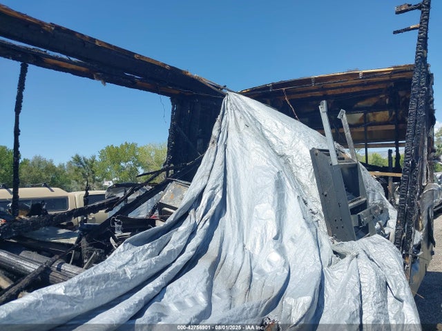 4YDT31B27LN244211 Keystone keystone