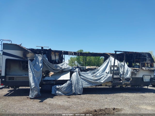 4YDT31B27LN244211 Keystone keystone