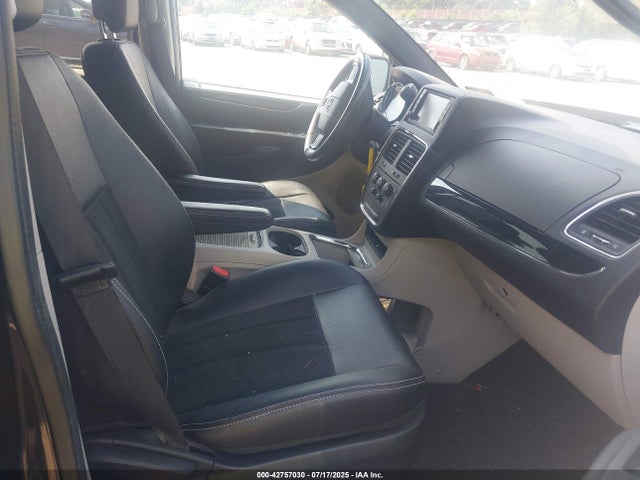 2C4RDGCG3KR622498 Dodge Grand Caravan