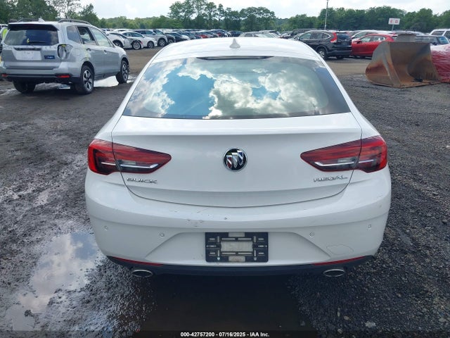 2018 Buick Regal Sportback Essence მანქანა იყიდება აუქციონზე, vin: W04GP6SX0J1047641, აუქციონის ნომერი: 42757200