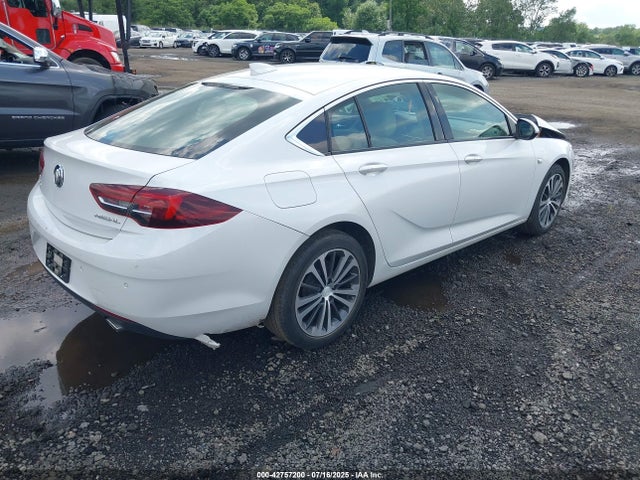 2018 Buick Regal Sportback Essence მანქანა იყიდება აუქციონზე, vin: W04GP6SX0J1047641, აუქციონის ნომერი: 42757200