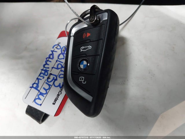 WBA5R1C51KFH18052 BMW 330I
