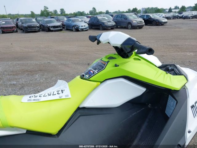 2023 SEADOO SPARK YDV50618A323 Photo 4