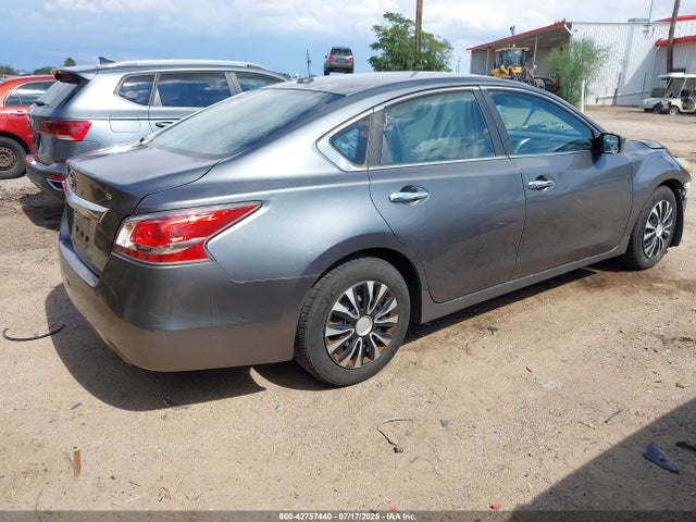 1N4AL3AP5FN312681 Nissan 2015