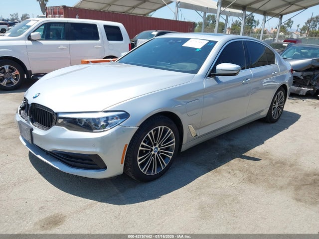 WBAJA9C56KB392693 BMW 2019