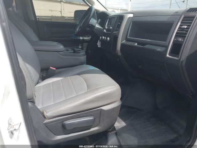 2017 RAM 1500 1C6RR7KT7HS799439 Photo 4