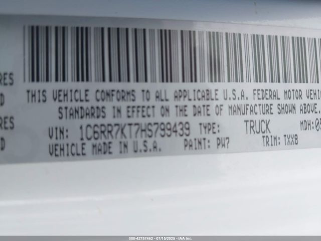 2017 RAM 1500 1C6RR7KT7HS799439 Photo 8