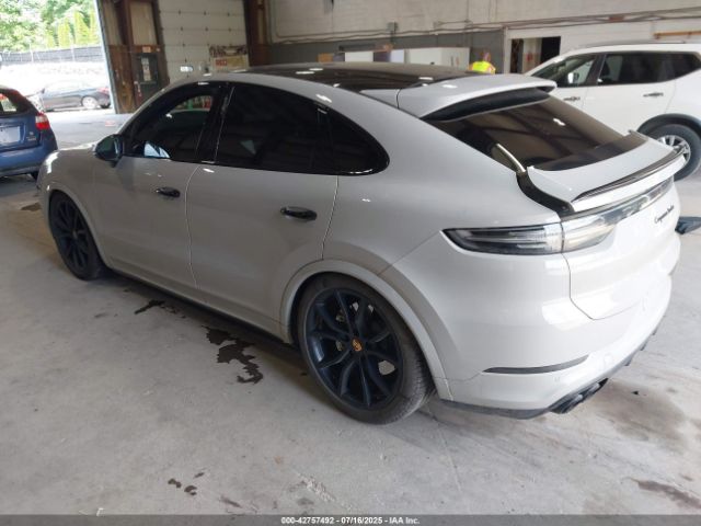 2021 PORSCHE CAYENNE COUPE WP1BF2AY2MDA51228 Photo 2
