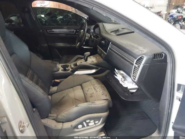 2021 PORSCHE CAYENNE COUPE WP1BF2AY2MDA51228 Photo 4
