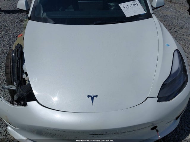 2023 TESLA MODEL 3 5YJ3E1EAXPF510423 Photo 9