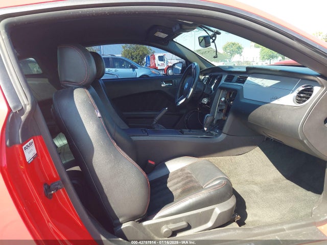 1ZVBP8CF0E5300521 Ford 2014