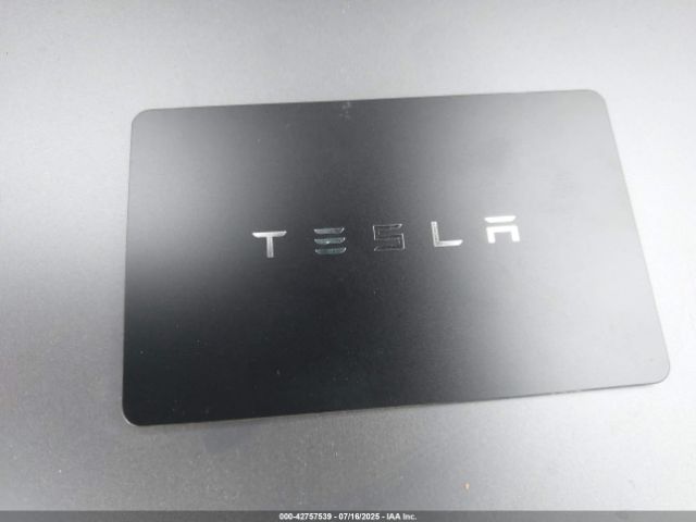 2024 TESLA MODEL Y 7SAYGDED9RF092955 Photo 10