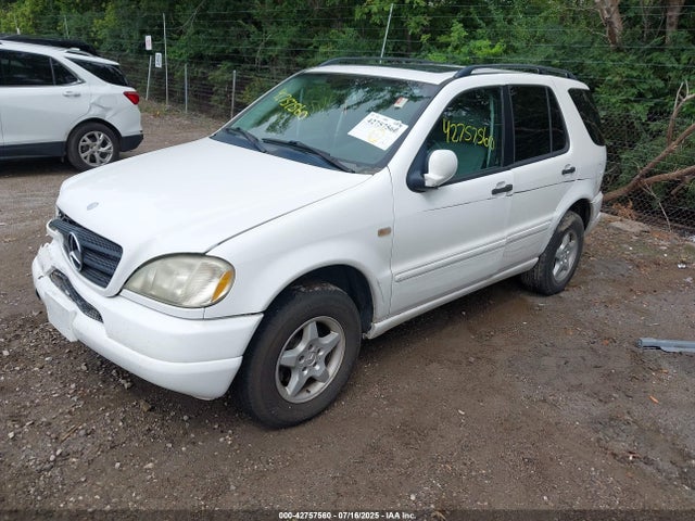 42757560 :رقم المزاد ، 4JGAB54E71A249100 vin ، 2001 Mercedes-benz Ml 320 مزاد بيع