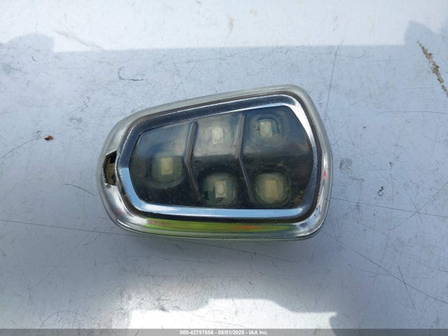 2017 CADILLAC XT5 1GYKNBRS6HZ135608 Photo 10