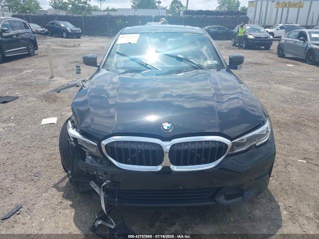 WBA5R1C56KAK06801 BMW 330I