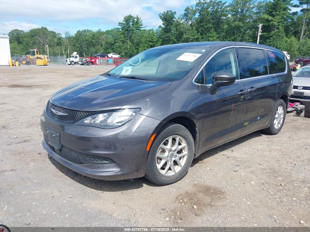 2C4RC1CG7NR159012 Chrysler Voyager