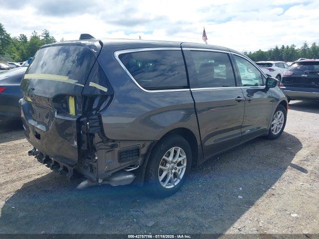 2C4RC1CG7NR159012 Chrysler Voyager