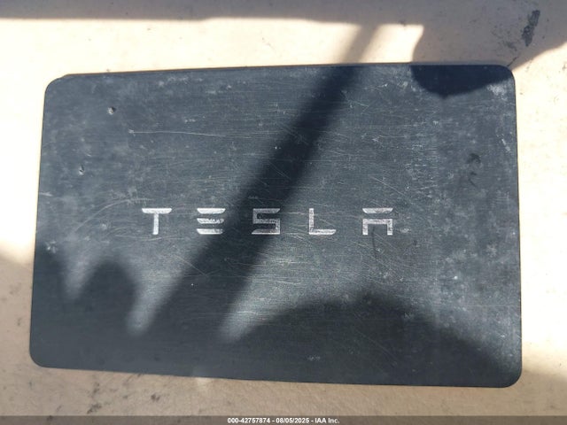 2024 TESLA MODEL Y 7SAYGAEE2RF071436 Photo 10