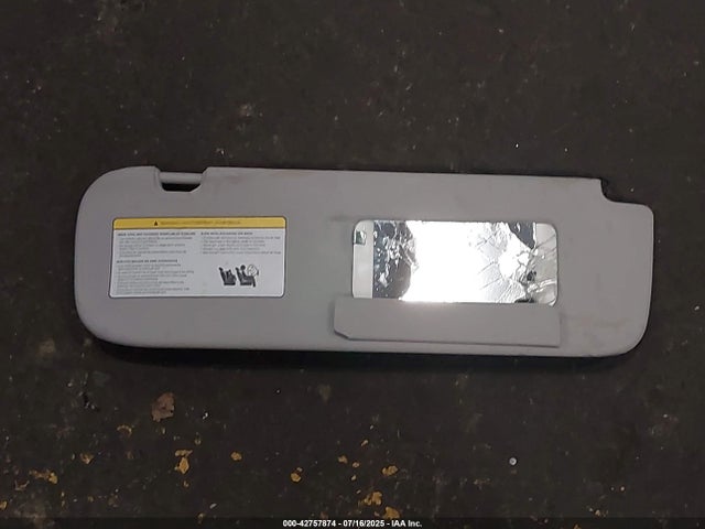 7SAYGAEE2RF071436 Tesla Model Y