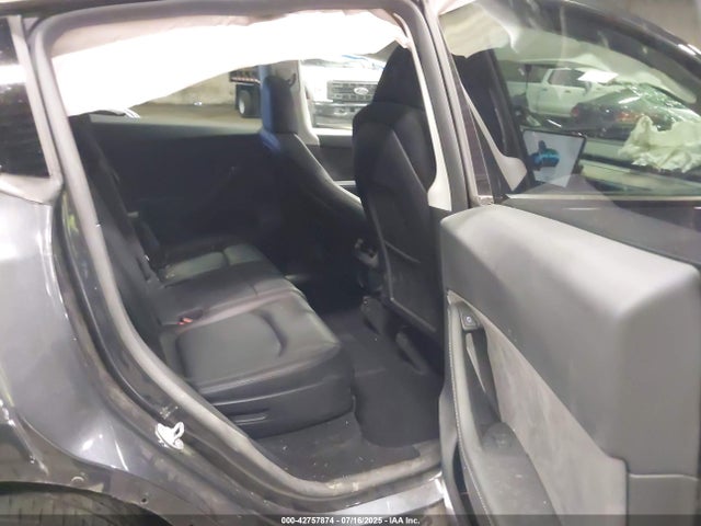 2024 TESLA MODEL Y 7SAYGAEE2RF071436 Photo 7