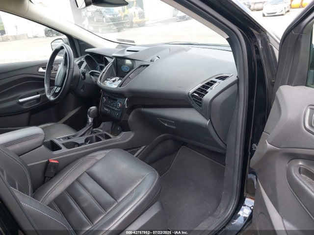 1FMCU9J9XJUB66275 Ford 2018